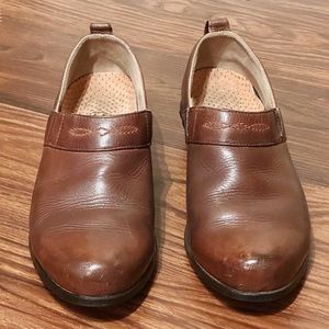 ARIAT ATS Leather Paddock Clogs sz 7.5 Slip-On Casual 52326 Brown